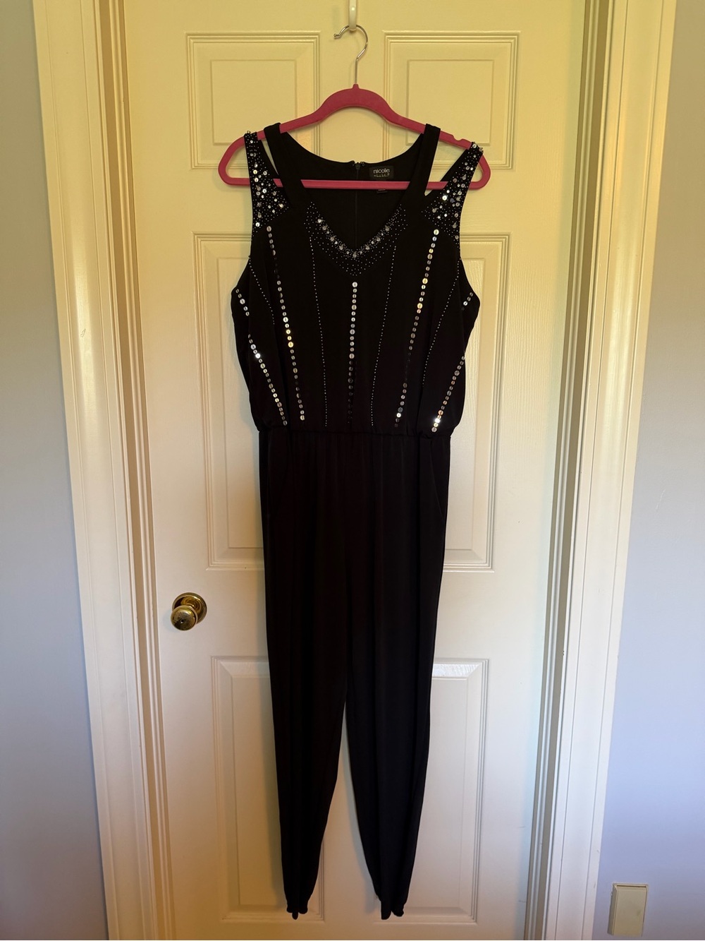 Nicole by Nicole Miller Black Sequin Embellished V-Neck Jumpsuit
